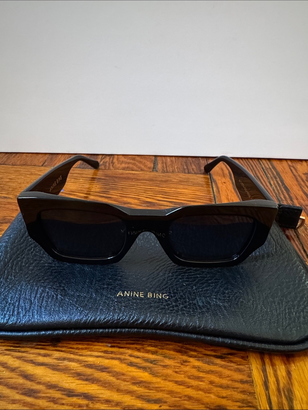 Anine Bing Black Oversized Square Sunglasses - Picture 2 of 6